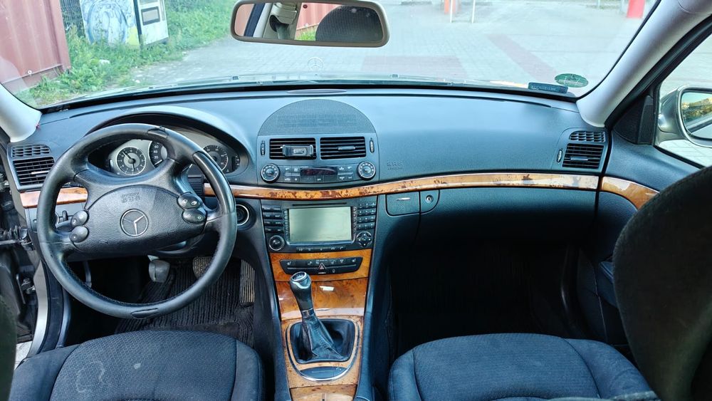 Mercedes Benz E220 CDI  rok 2008