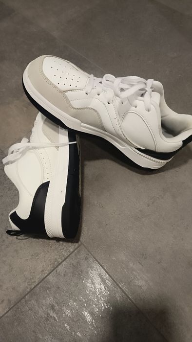 Buty młodzieżowe Champion r. 38