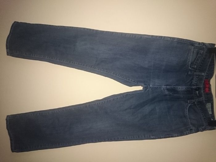 Джинсы GUESS на мальчика. Отличное состояние. W32 L32
