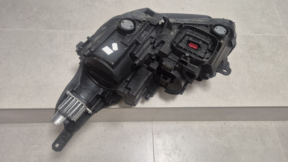 Lampa przednia Prawa OPEL CROSSLAND LED