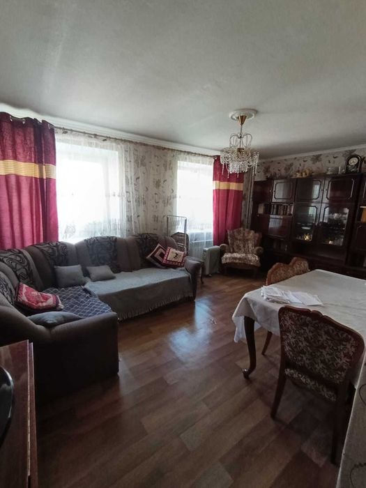 Продам 4к квартиру на холодной горе возле метро