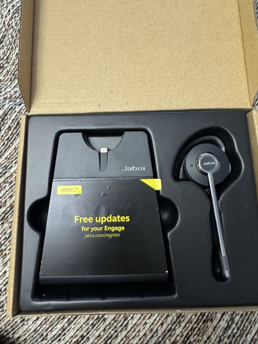 Jabra Engage 65 Професійна  бездротова офісна гарнітура з базовою стан