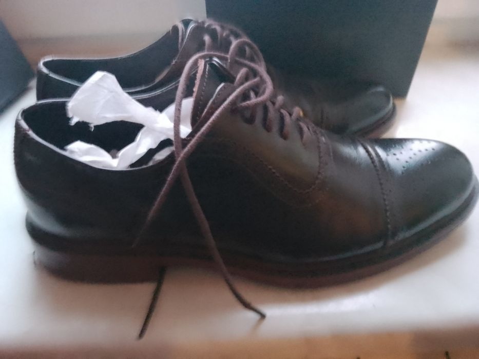 Продам брендовые туфли инспектор в отличном состоянии.