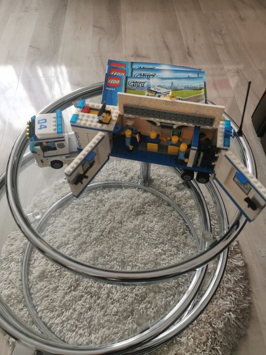 Lego 60044, 60172, 10720 motyw Policja 
 60044
- 60172, 
- 10720- 6017