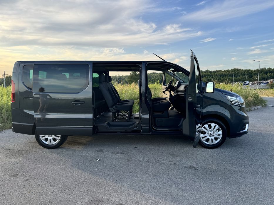 Bus na wynajem AUTOMAT 9 osobowy nowy Trafic Wakacje wypożycz rent