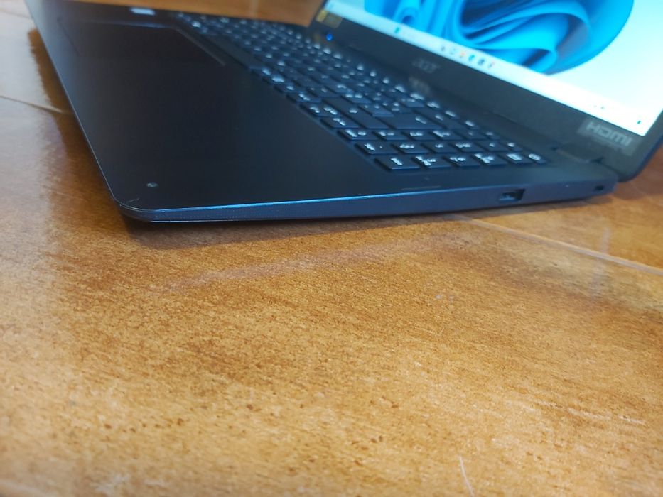 Acer Extensa 15 Laptop with Intel i5 and NVMe64584924367746123