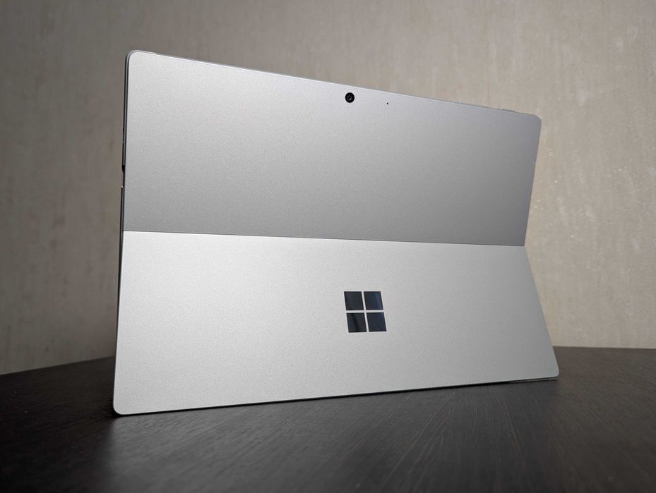 Microsoft Surface Pro 7 8/256gb Intel i5-1035g4 4 цикли заряду АКБ100%