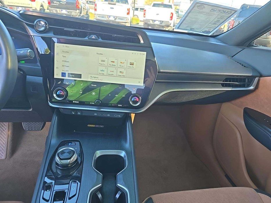 Lexus RZ 450e Luxury 2023 — перший електричний Lexus нового покоління