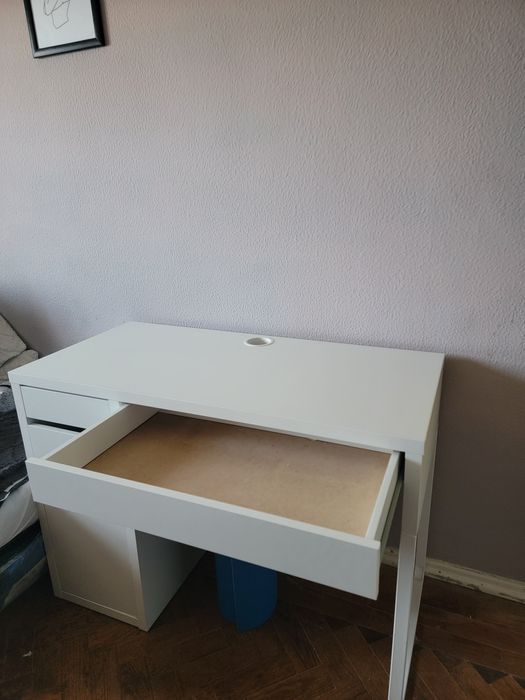 Secretaria branca IKEA