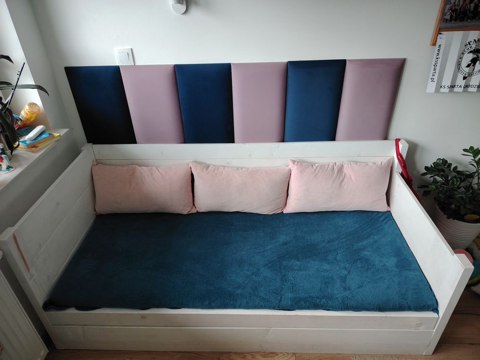 Drewniane łóżko  dziecięce