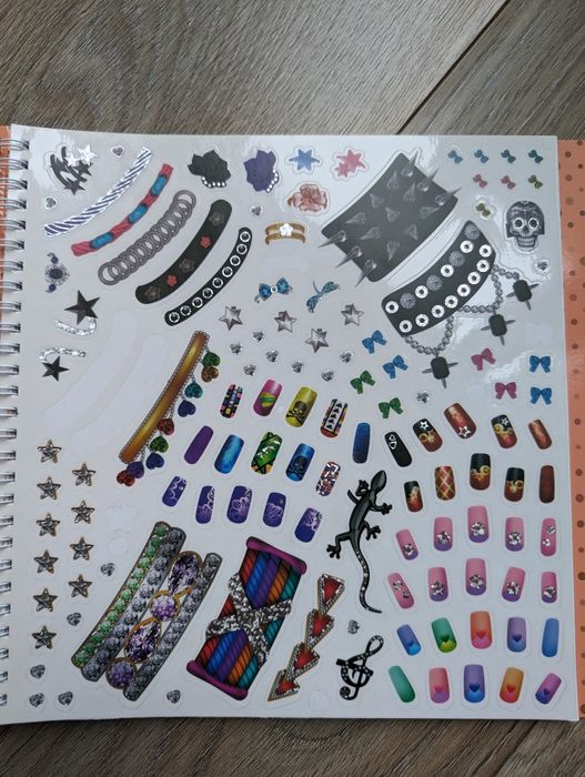 Stylistka paznokci - Hand Desinger książeczka 3+