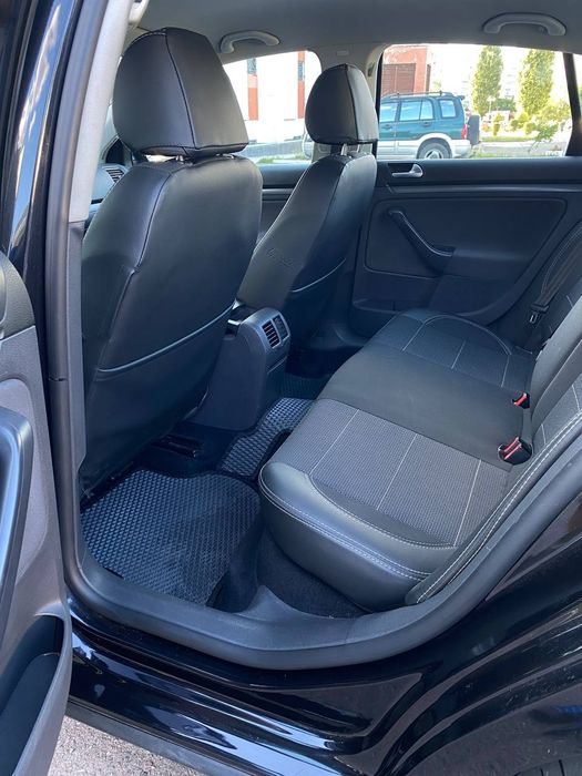 Продам своє авто(другий власник).