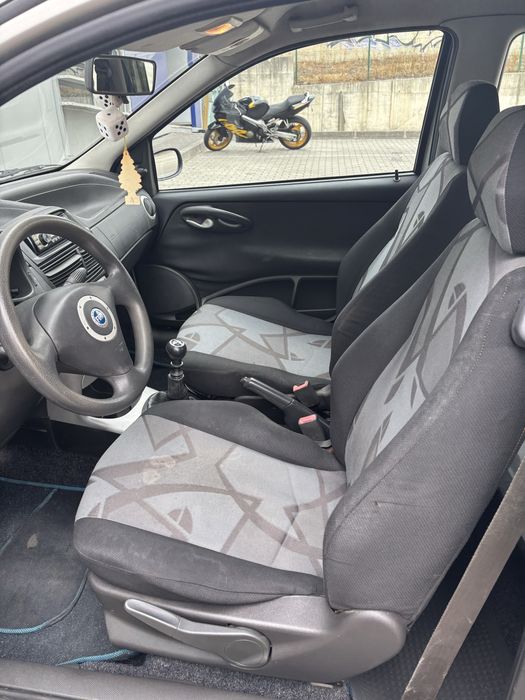 Fiat punto 1,2  ano 2003