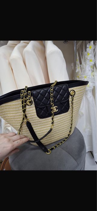 Piekny koszyk letni wzor Chanel