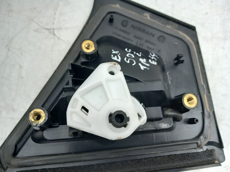 Puxador porta trás esquerdo NISSAN Micra V (K14)