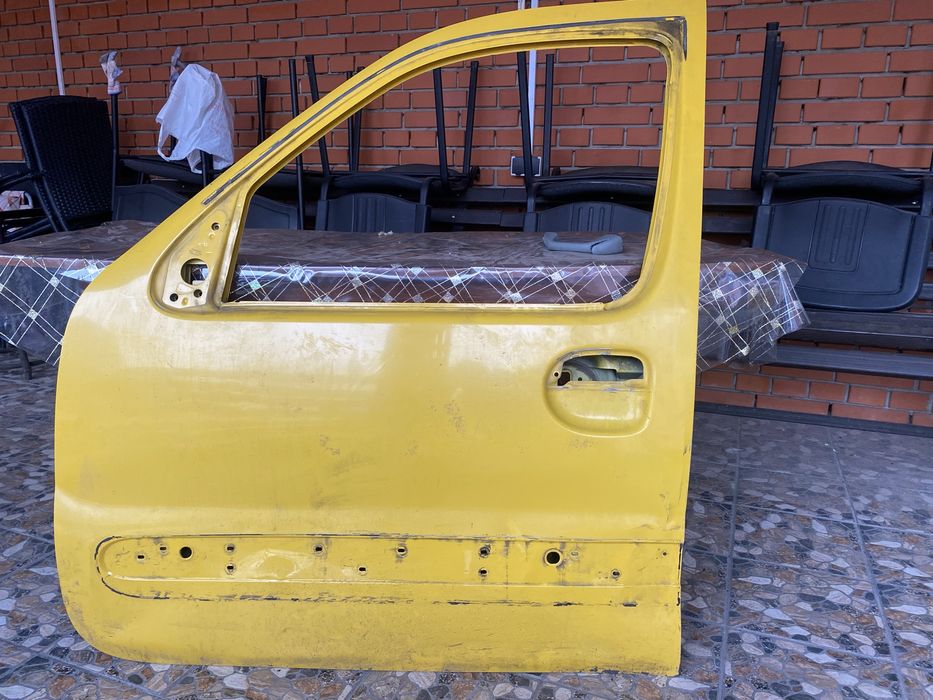 Двері болти кришка помпа renault kangoo