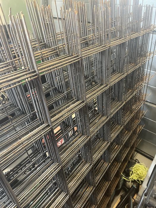 Siatka zbrojeniowa stalowa wylewki fi4 2.4mx1.2m oczko 15x15