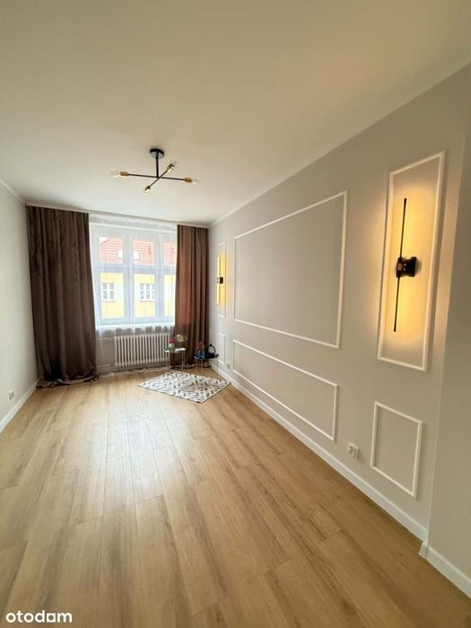 Świeżo Po Remoncie | 45M2 | Duży Balkon 6 M²