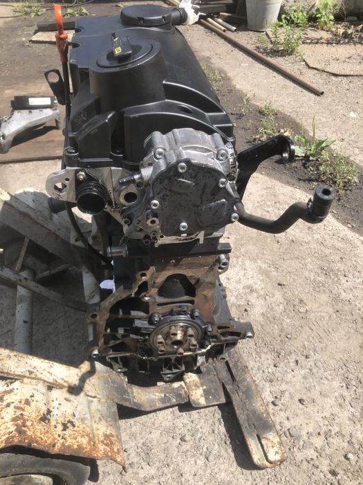 Двигатель  двс 1.9  volkswagen т5