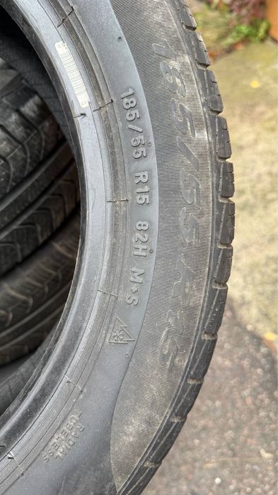 Шини зимові 185/55/15 Pirelli