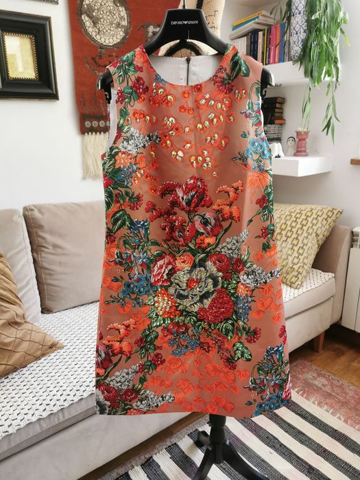 Przepiękna Sukienka wysadzana kamieniami Italy Moda