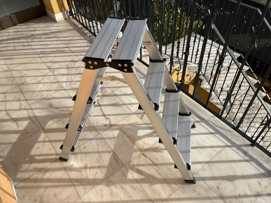 Cavalete ultra leve em aluminio em estado irrepreensivel