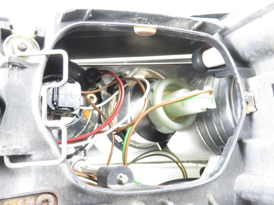 Lampa Prawa Przednia Vw Passat B5 Fl Xenon