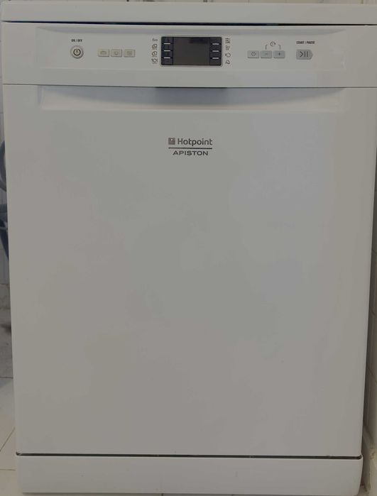 Máquina de Lavar Loiça Hotpoint LFF 8S112