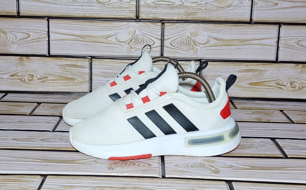Дитячі кросівки Adidas (р.35)