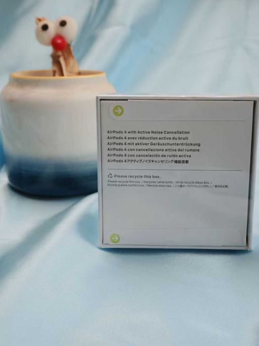 Nowe Apple AirPods 4 z aktywną redukcją szumów