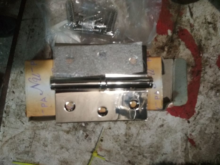 Петли дверные, новые