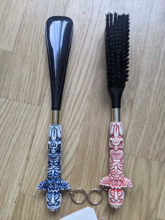 Набір для догляду за взуттям лопатка і щітка