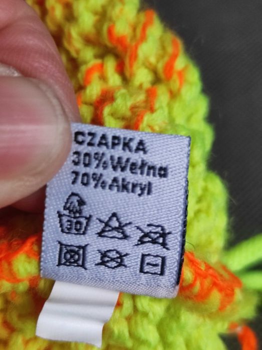 - ZigZag, Akaz - Czapki r. 7-10 lat