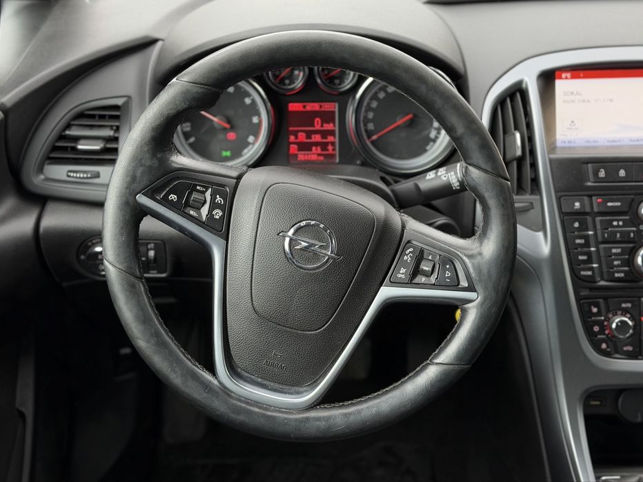 OPEL ASTRA 2016 року, 1.6 дизель, механіка, передній привід.