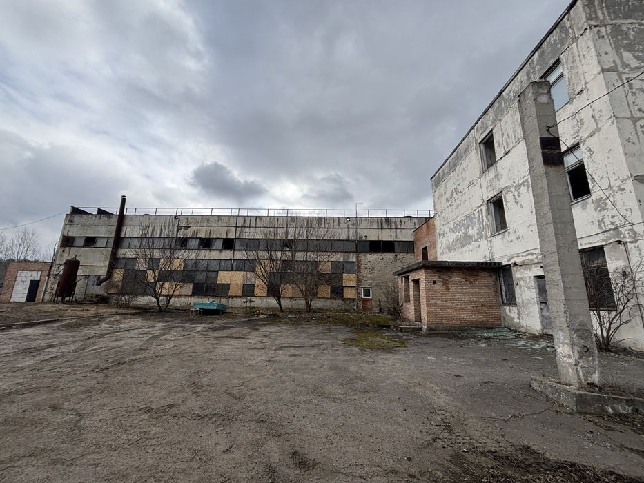 Продам виробничу базу під офіс, склад, завод.