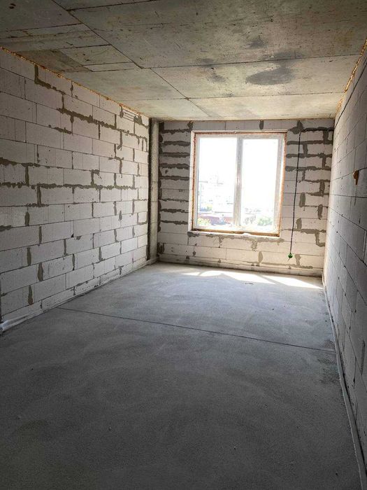 Продаж 1 к квартири 78 м.кв. на вул. Костянтина Василенка 4561