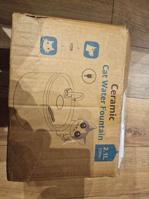 Ceramiczne poidło dla kotów