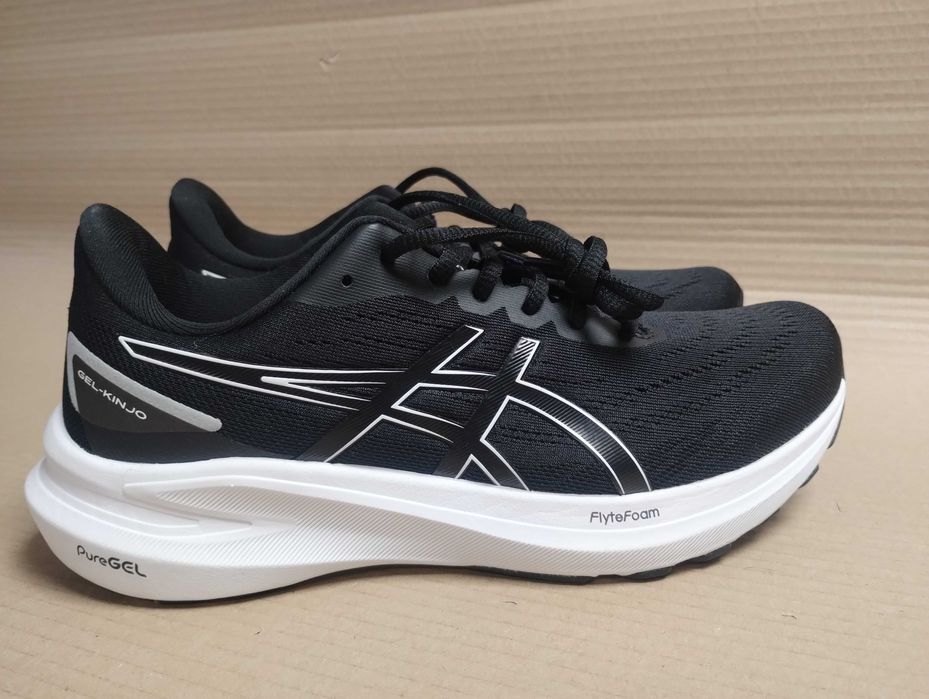 buty sportowe do biegania 39,5 asics Gel Kinjo  bdb