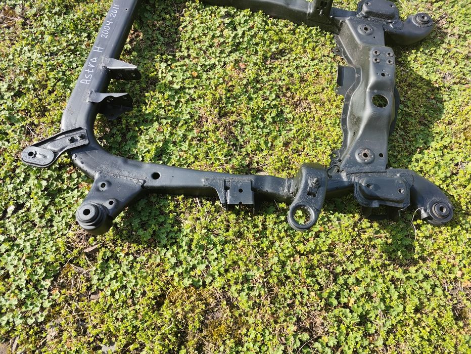 Opel Astra H 2004-20011 підрамник балка передня