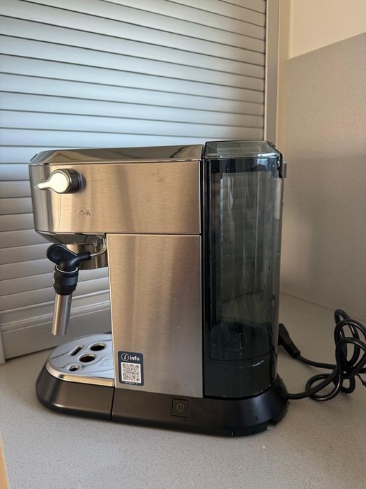 Maquina cafe com moinho