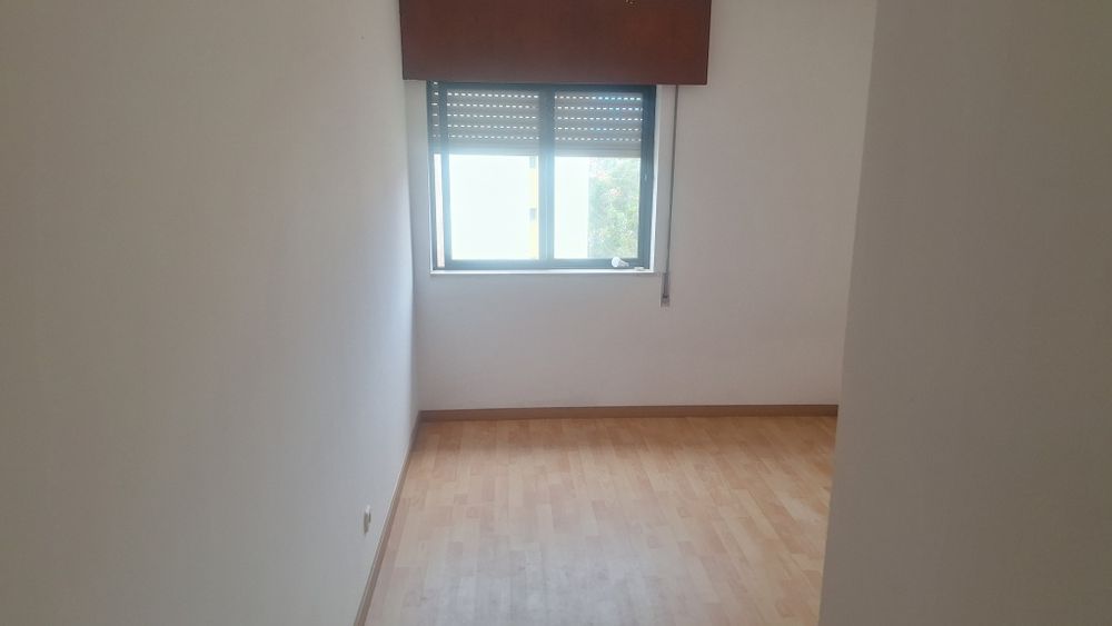 Quarto Algueirão Mem Martins