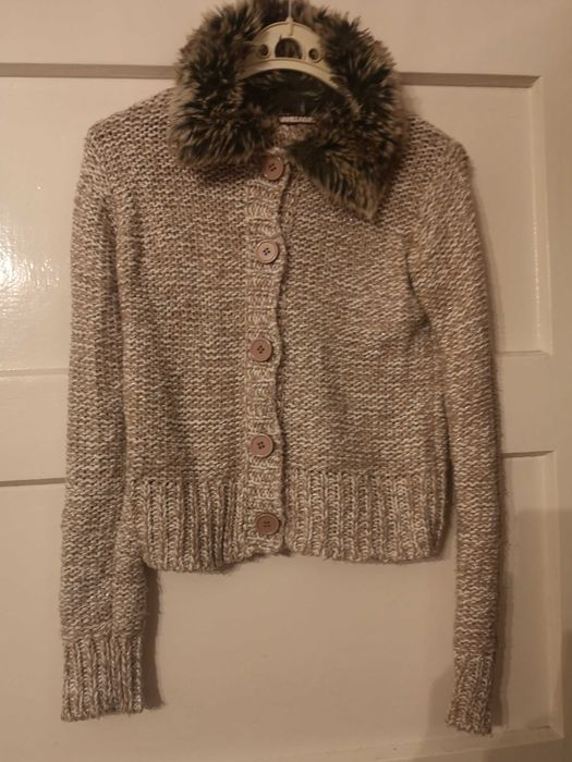 Sweter z futerkiem