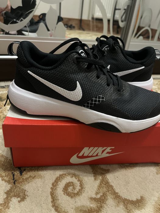 Кросівки найк. Стан нових. Не підійшов розмір.