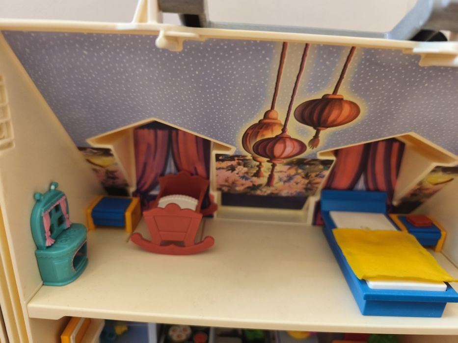 Domek Playmobil z akcesoriami gratis zagroda ze zwierzętami