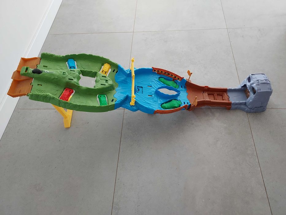 Tor Hot Wheels Monster Trucks wyścig tytanów