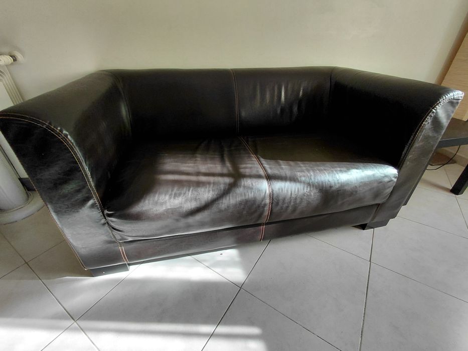 Sofa de dois lugares