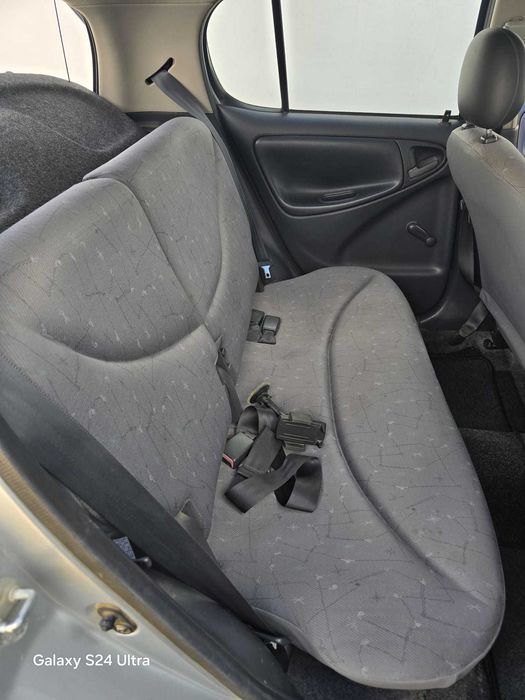 Yaris  muito econômico