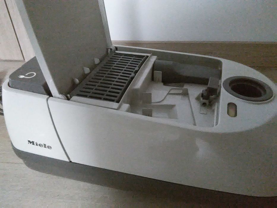 odkurzacz workowy firmy MIELE air clean Made in Germany 250 - 1100 W