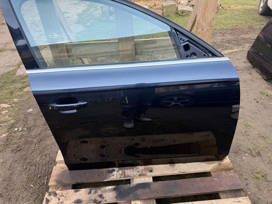 Drzwi prawy przód audi a4 b8 lx5r