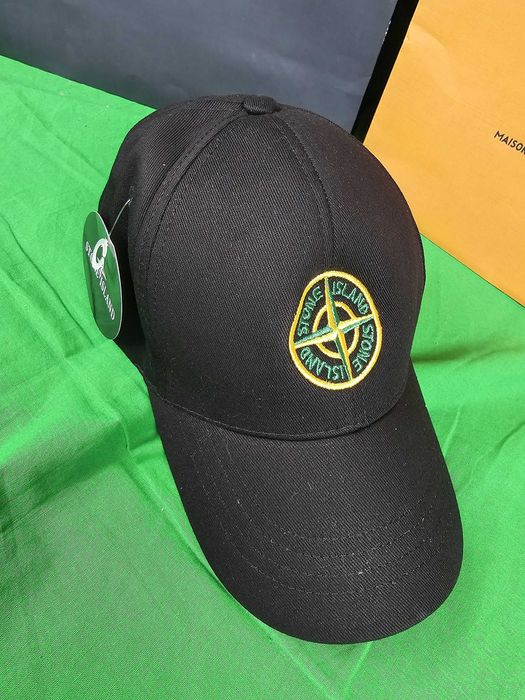 Czapki z daszkiem Bejsbolówki stone island Premium czarna cała Czapka